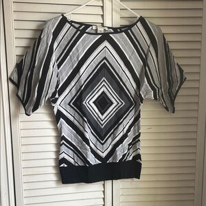 White House Black Market Black and White Diamond Pattern Blouse